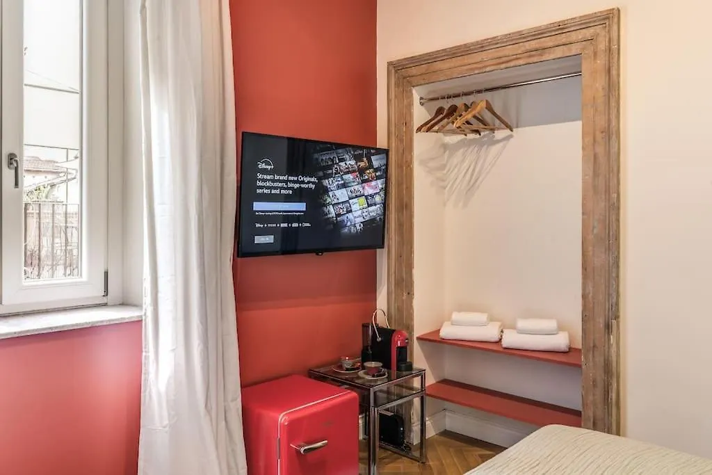 Apartment La Suite Rossa Del Colosseo Rome